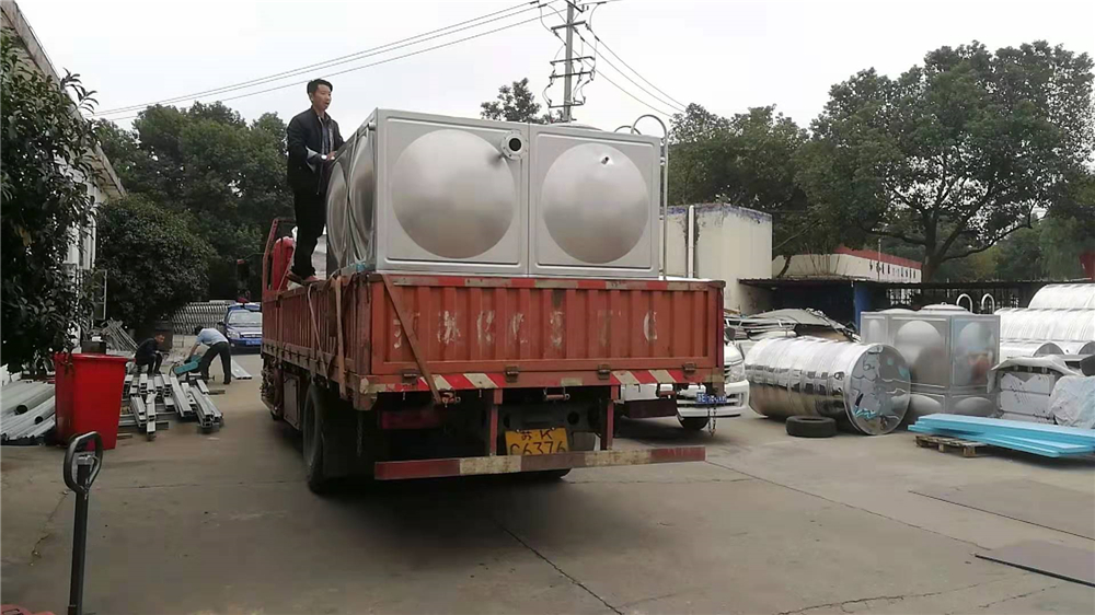 定制不锈钢水箱
