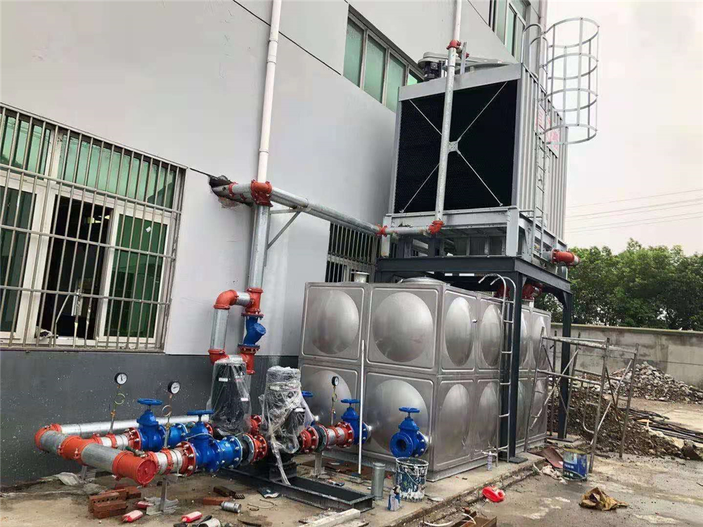 定制不锈钢水箱