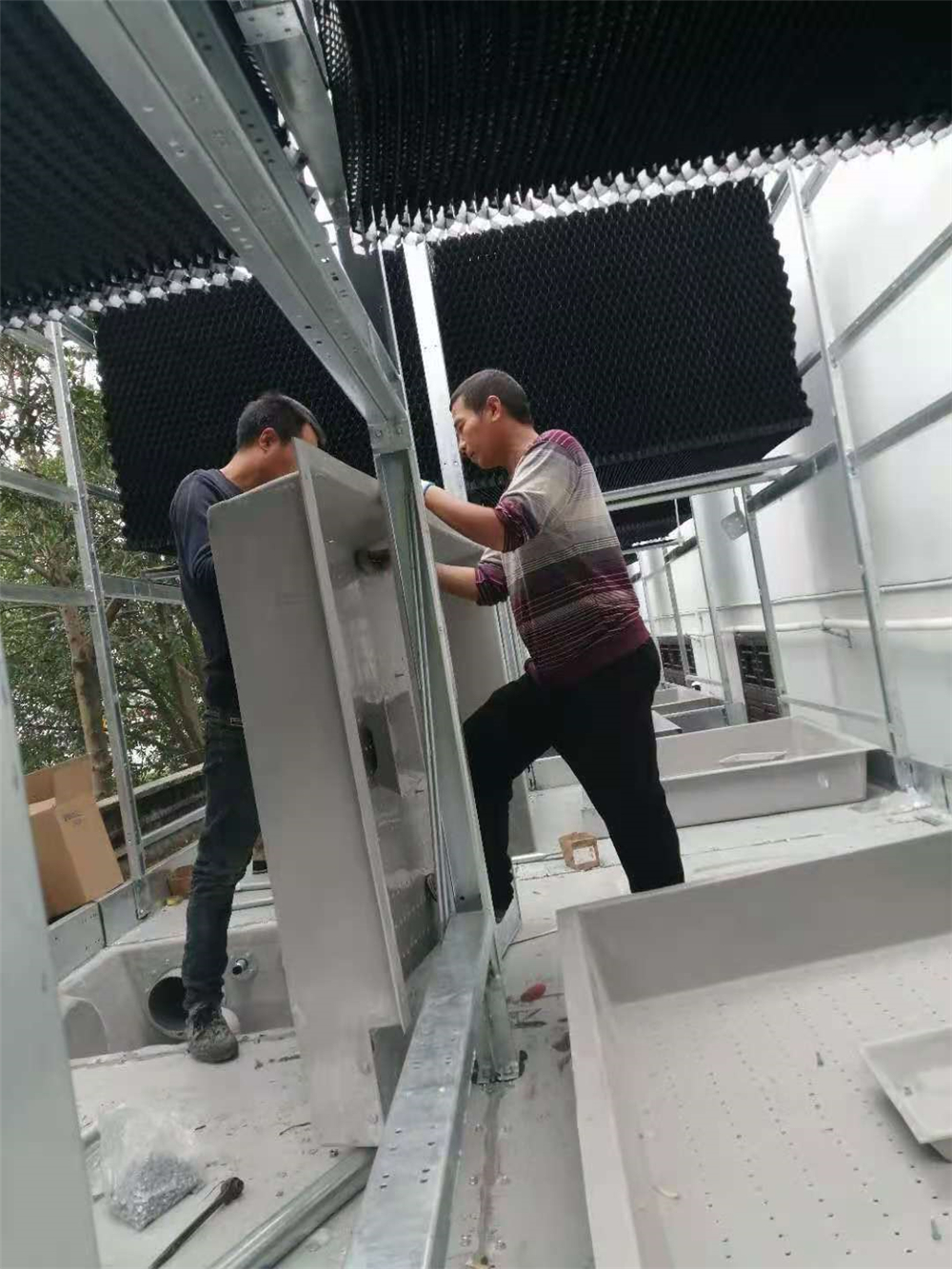 冷却塔填料更换